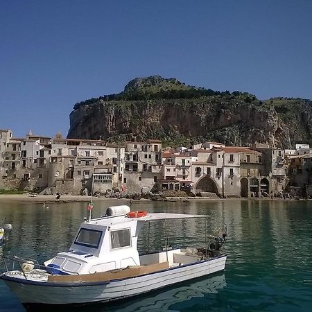 Sognando Il Mare Apartment Cefalu Bagian luar foto